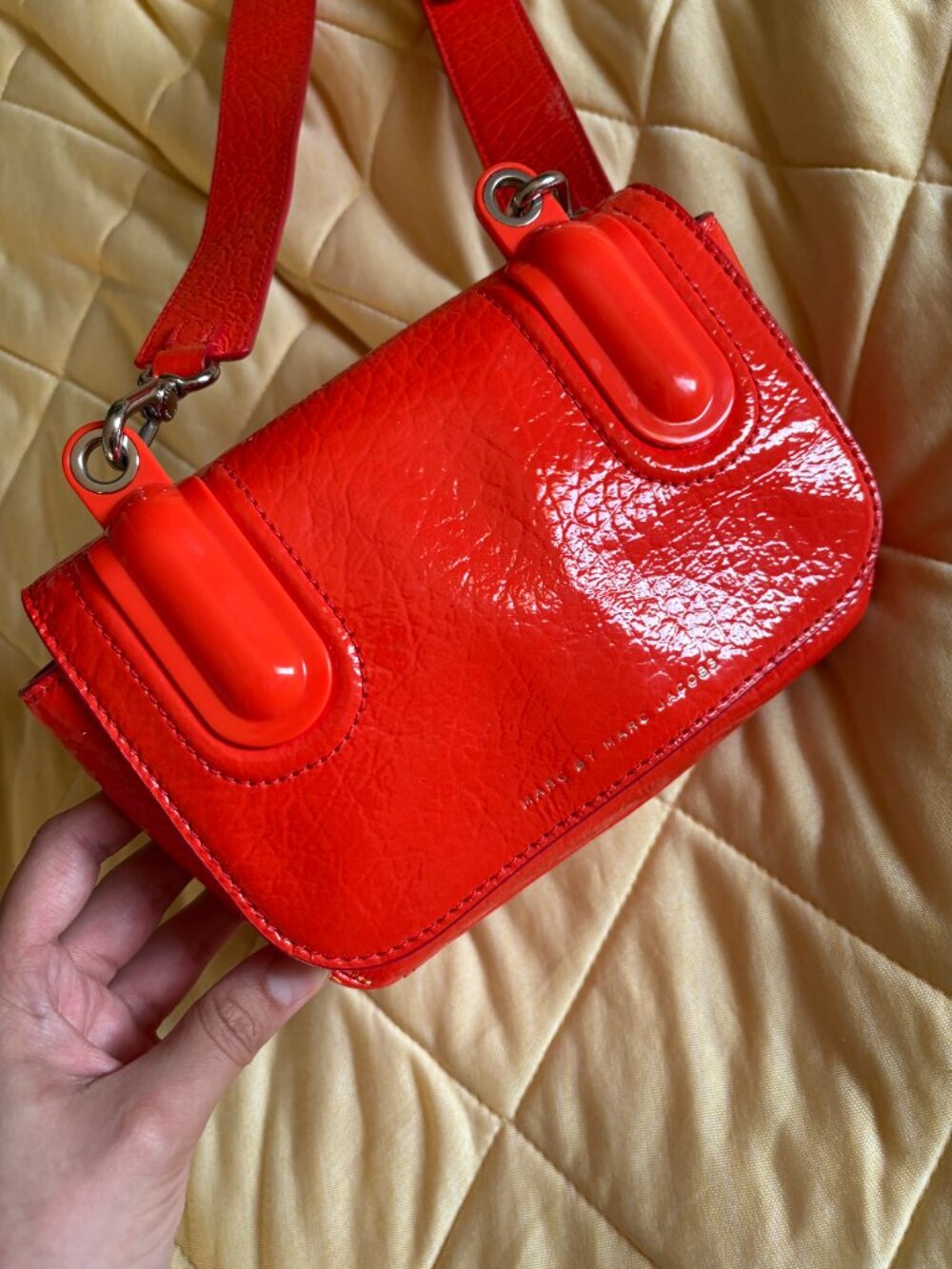 MARC By Marc Jacobs Ball And Chain Bond Bubble Crossbody Bag - Picture 2 of 7